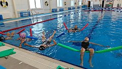 Летний день в пришкольном лагере: квест и бассейн