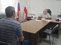 Глава Новобурасского района Алексей Воробьёв провёл приём граждан по широкому спектру вопросов