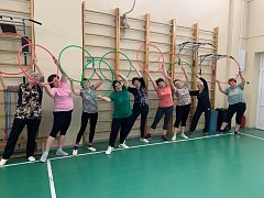 Сесть на шпагат в 60+? Для наших старших – проще простого