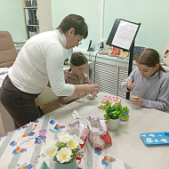 В Новобурасском центре социального обслуживания населения продолжается реализация проекта "Семейная мастерская"