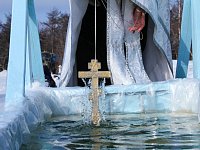 Всё, что вам необходимо знать о крещенских купаниях